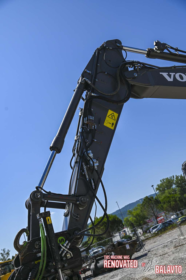 Excavadora de cadenas VOLVO ECR235EL: foto 38