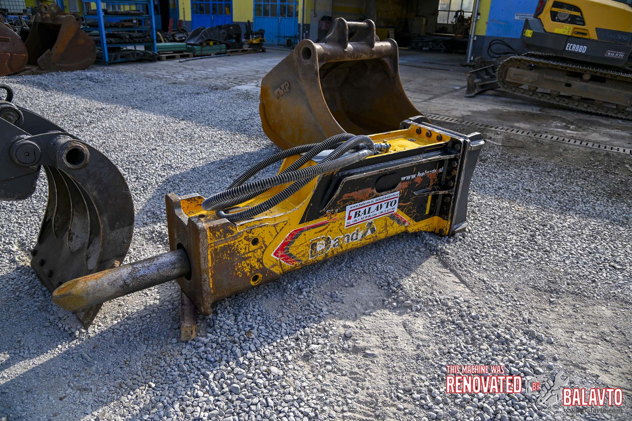 Excavadora de cadenas VOLVO ECR235EL: foto 26