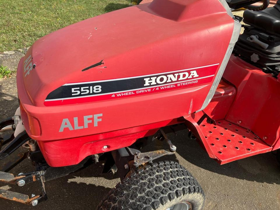 Kommunaltraktor Honda H5518 Schneeschild Winterdienst - Tractor municipal: foto 5 Kommunaltraktor Honda H5518 Schneeschild Winterdienst - Tractor municipal: foto 5
