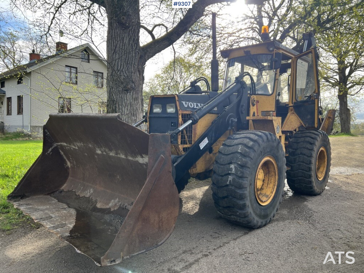 Backhoe loader VOLVO BM 6300 - Retroexcavadora: foto 1 Backhoe loader VOLVO BM 6300 - Retroexcavadora: foto 1