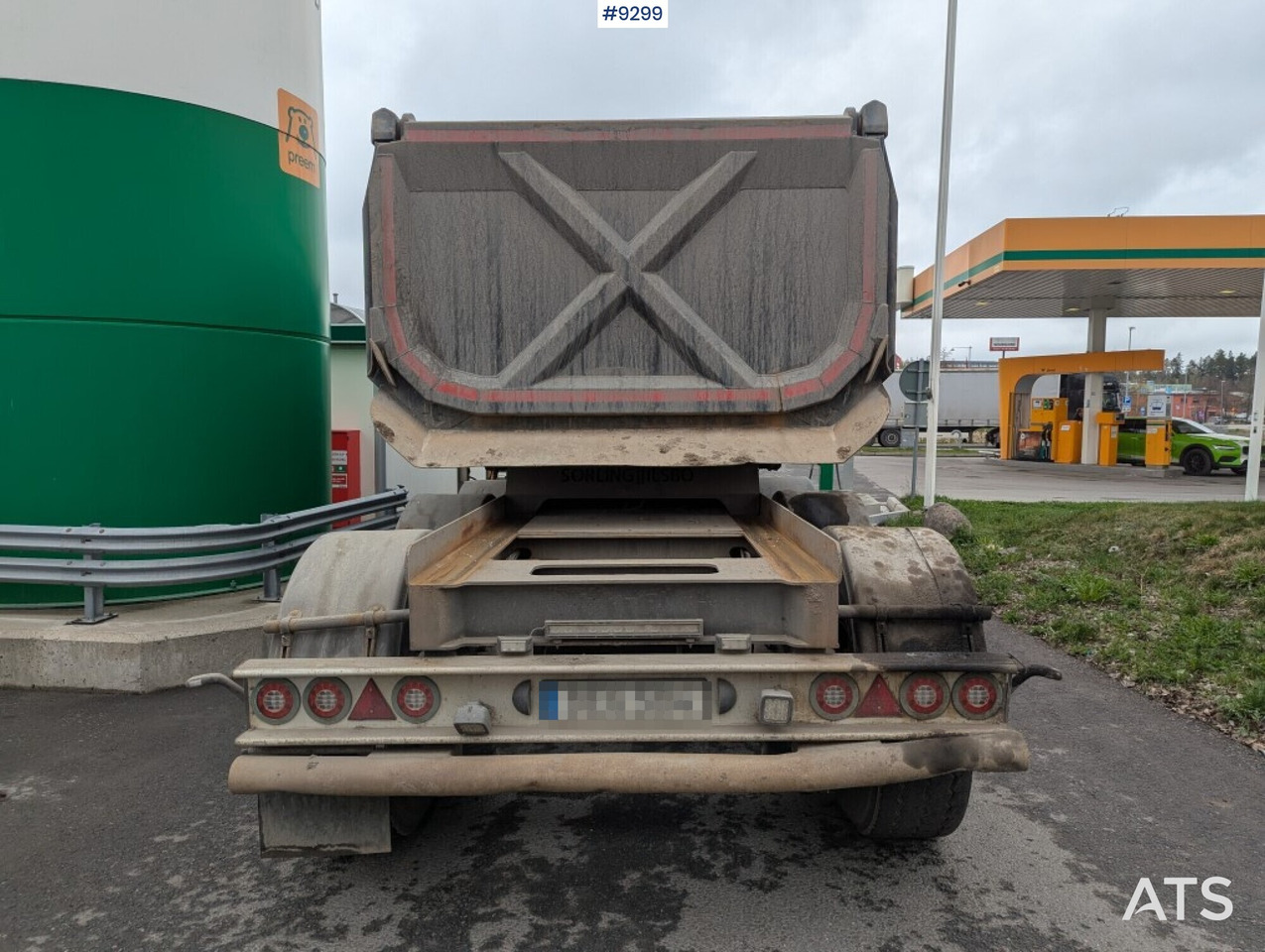 Leasing de  Tractor Unit Mercedes-Benz Arocs 3351 6x4 with tipper trailer Tractor Unit Mercedes-Benz Arocs 3351 6x4 with tipper trailer: foto 10