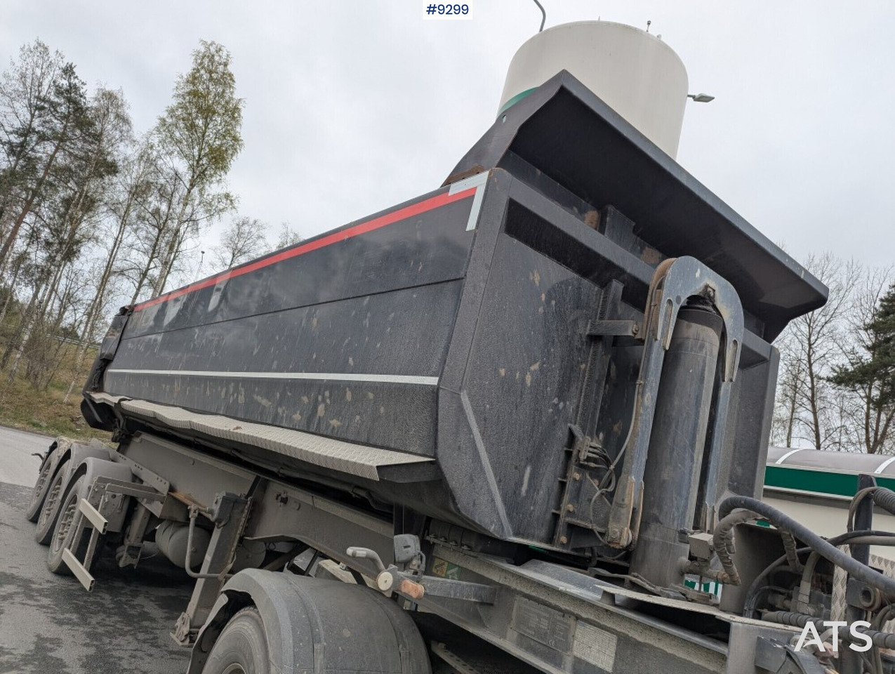 Tractor Unit Mercedes-Benz Arocs 3351 6x4 with tipper trailer - Cabeza tractora: foto 5 Tractor Unit Mercedes-Benz Arocs 3351 6x4 with tipper trailer - Cabeza tractora: foto 5
