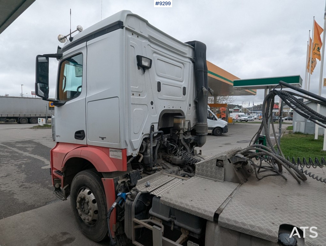Leasing de  Tractor Unit Mercedes-Benz Arocs 3351 6x4 with tipper trailer Tractor Unit Mercedes-Benz Arocs 3351 6x4 with tipper trailer: foto 7