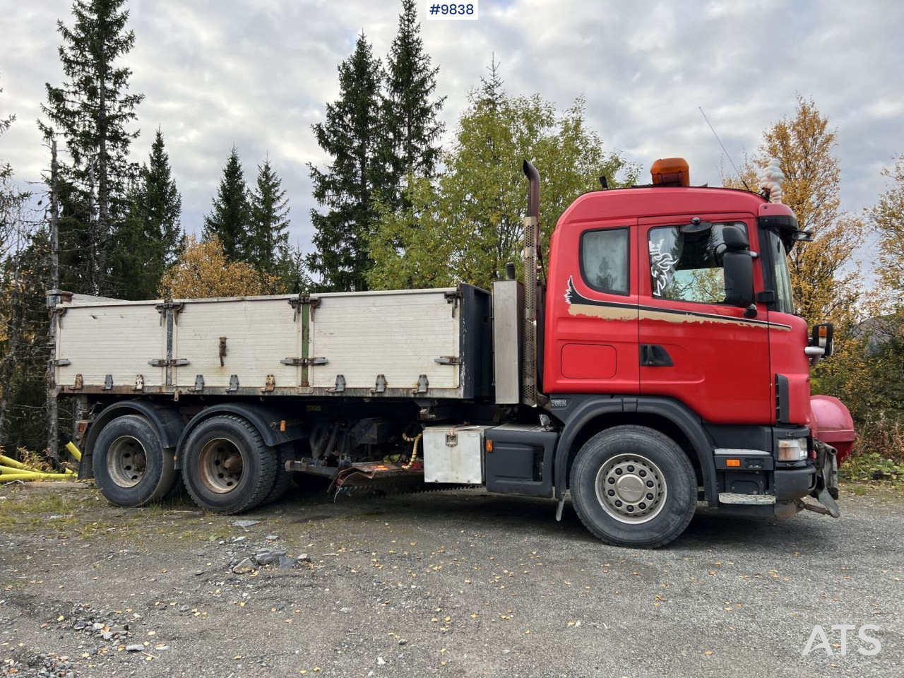 Dump Truck Scania R164 with plow equipment and underbite - Camión volquete: foto 3 Dump Truck Scania R164 with plow equipment and underbite - Camión volquete: foto 3