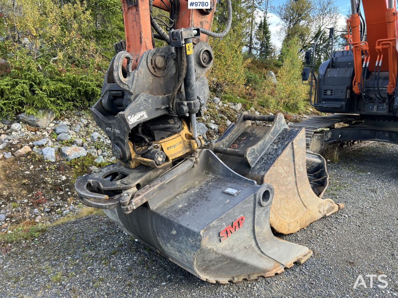 Hitachi ZX 225 US LC-L with excavation system and attachments - Excavadora de cadenas: foto 5 Hitachi ZX 225 US LC-L with excavation system and attachments - Excavadora de cadenas: foto 5
