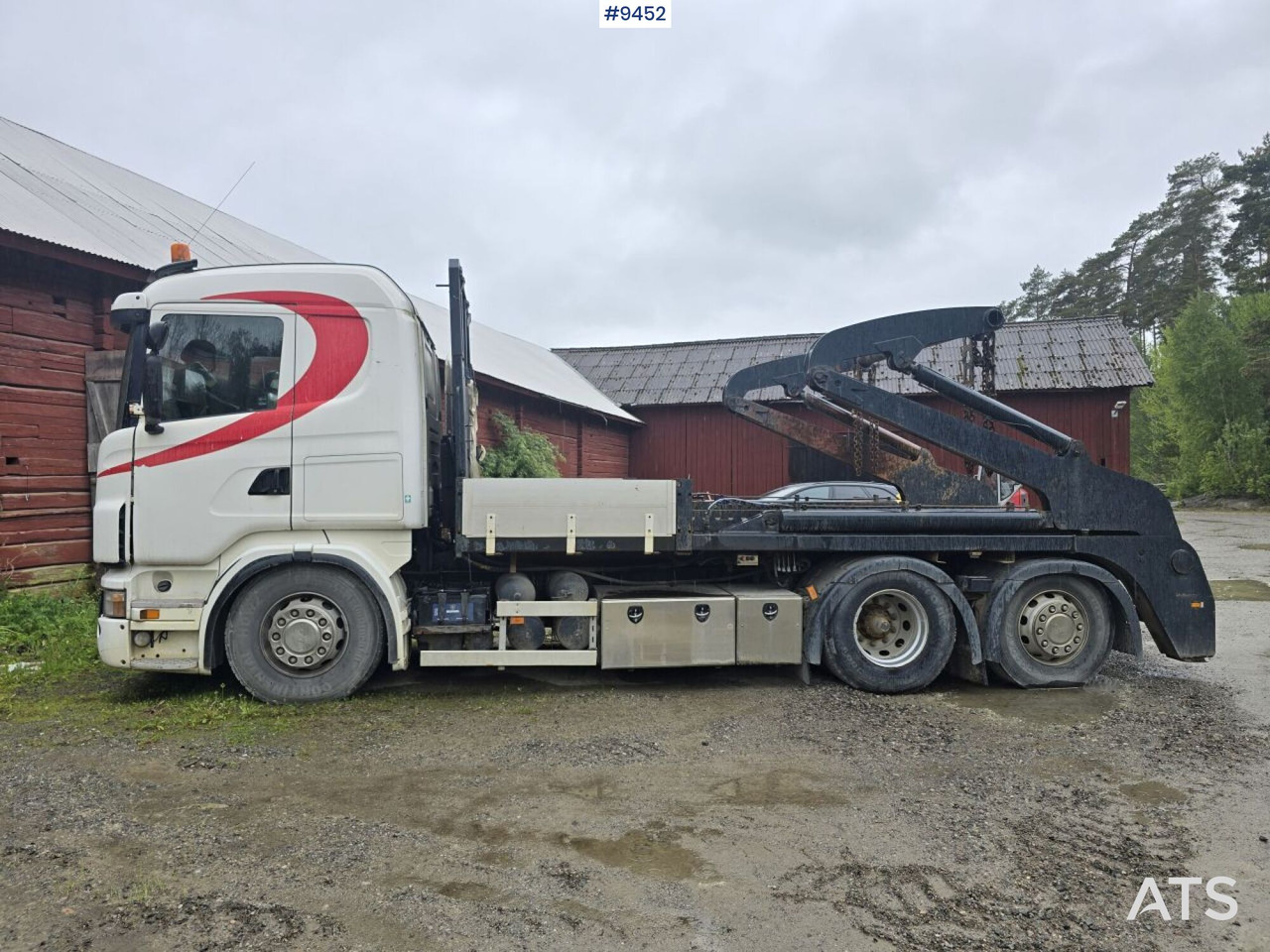Lift Dumper Scania R420 6x2 - Camión portacontenedor de cadenas: foto 3 Lift Dumper Scania R420 6x2 - Camión portacontenedor de cadenas: foto 3