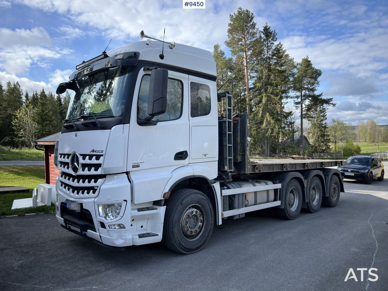 Mercedes Benz Arocs 3251 Tridem Hooklift, flatbed and concrete rotator - Camión multibasculante: foto 1 Mercedes Benz Arocs 3251 Tridem Hooklift, flatbed and concrete rotator - Camión multibasculante: foto 1