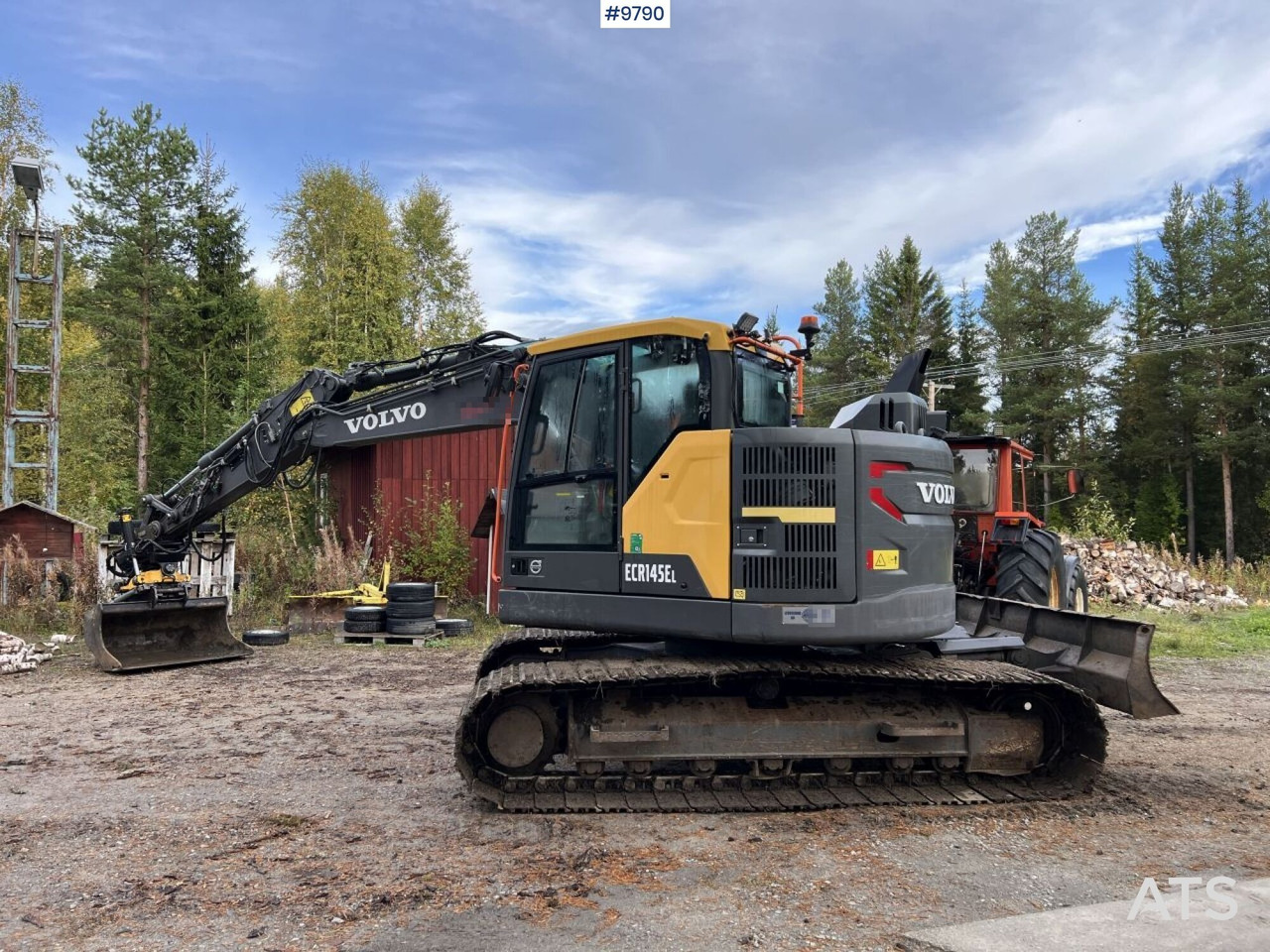 VOLVO ECR145 EL Excavator with attachments - Otros maquinaria: foto 5 VOLVO ECR145 EL Excavator with attachments - Otros maquinaria: foto 5