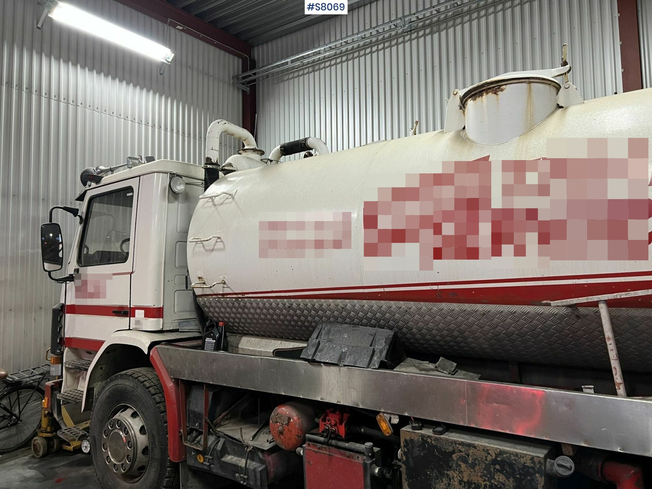 Suction/Combi truck, Scania P92H 4x2, Rep-object - Limpieza de alcantarillado: foto 5 Suction/Combi truck, Scania P92H 4x2, Rep-object - Limpieza de alcantarillado: foto 5