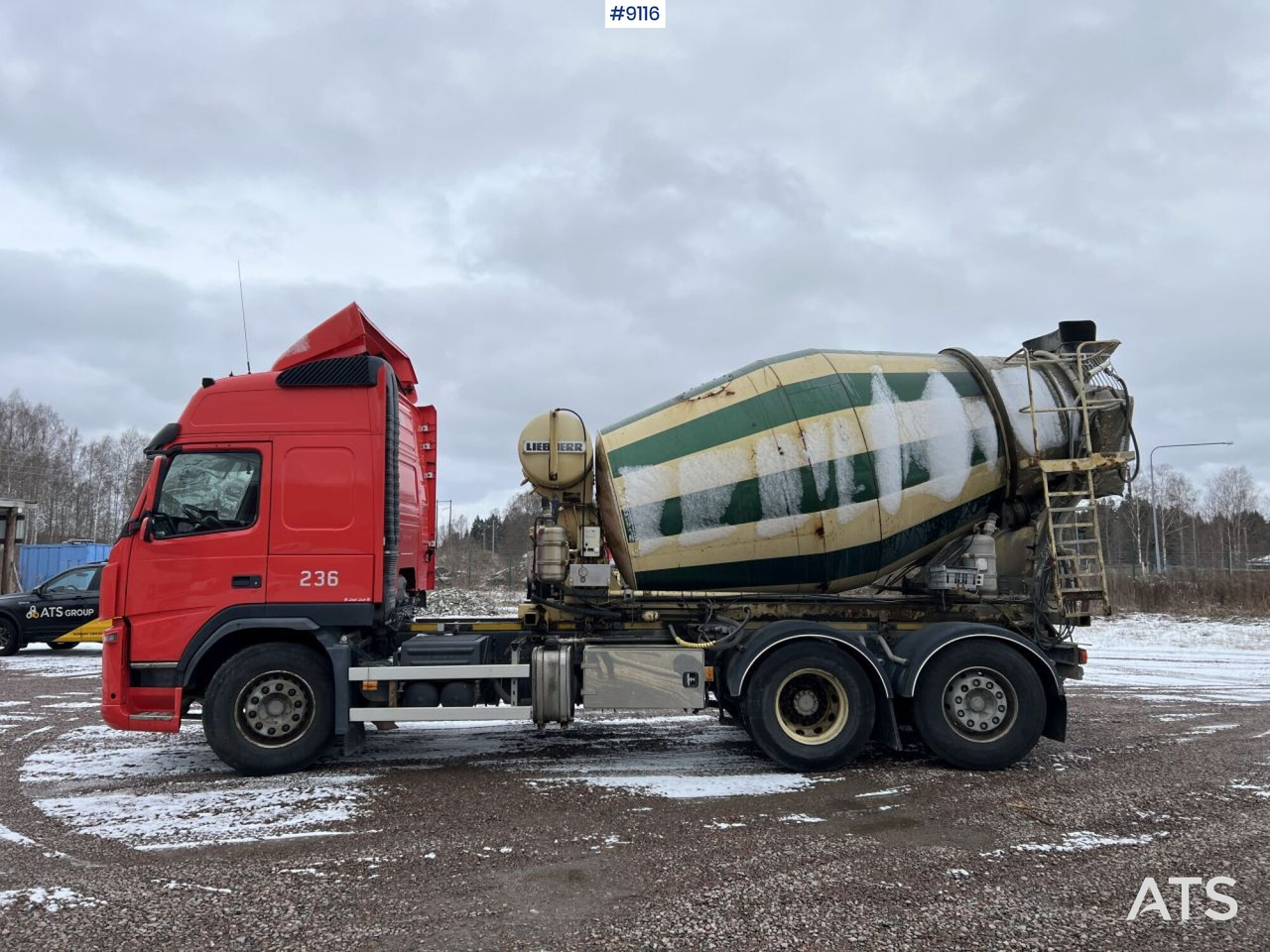 Volvo FM 6X2 Quick lock with concrete rotator (VIDEO) - Camión hormigonera: foto 3 Volvo FM 6X2 Quick lock with concrete rotator (VIDEO) - Camión hormigonera: foto 3