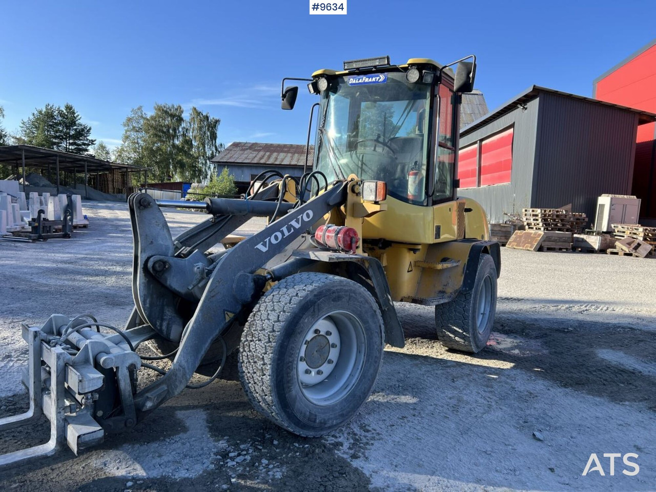 Volvo L30Z Wheel loader with multiple attachments - Cargadora de ruedas: foto 1 Volvo L30Z Wheel loader with multiple attachments - Cargadora de ruedas: foto 1