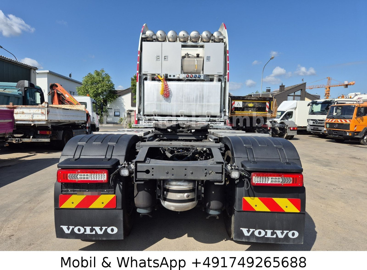 Volvo FH 750 Globe XL LL 8x4 *Retarder/Turbo-Compound - Cabeza tractora: foto 5 Volvo FH 750 Globe XL LL 8x4 *Retarder/Turbo-Compound - Cabeza tractora: foto 5
