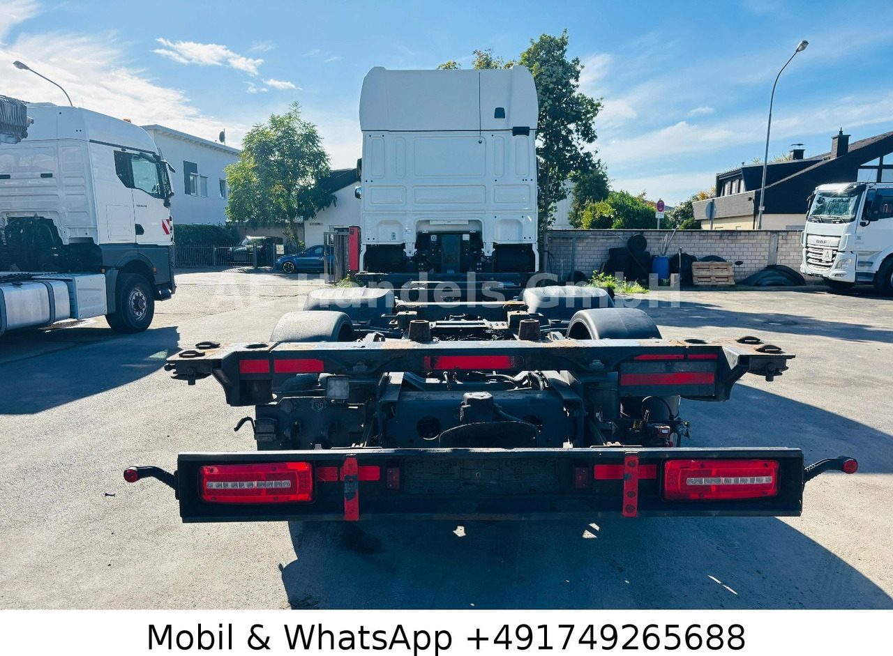 DAF XF480 SSC BDF *Retarder/Lenk+Lift/ACC/2xTank/AHK - Camión portacontenedore/ Intercambiable: foto 4 DAF XF480 SSC BDF *Retarder/Lenk+Lift/ACC/2xTank/AHK - Camión portacontenedore/ Intercambiable: foto 4