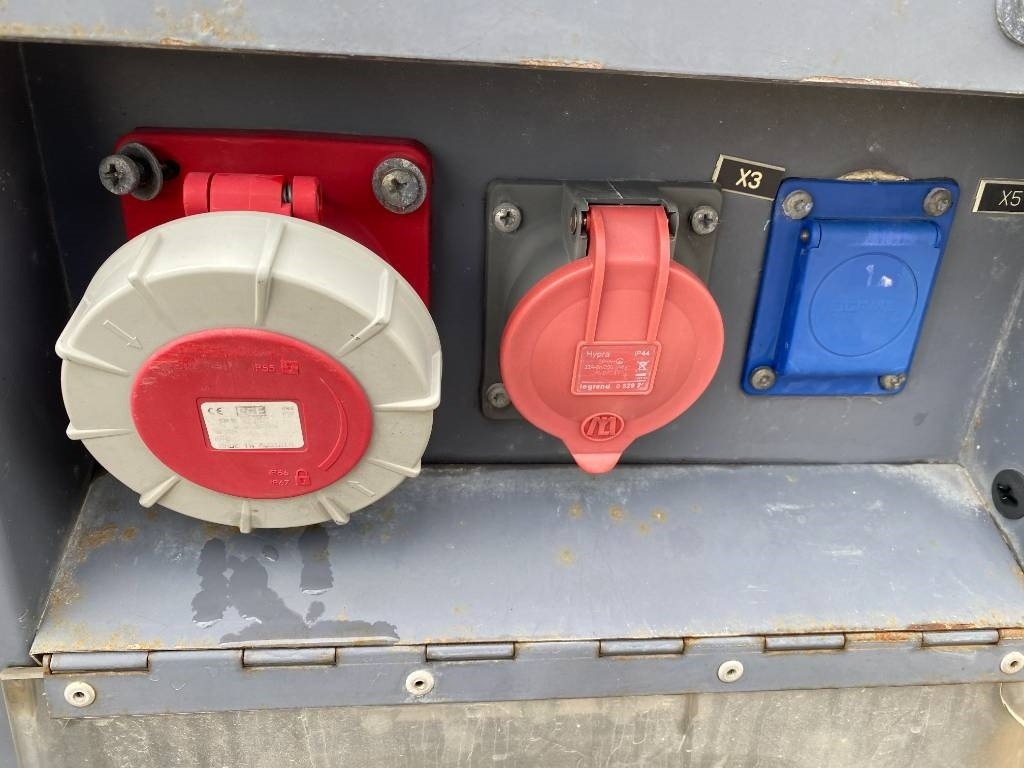 Generador industriale Atlas Copco QAX 60 - Carte Grise Françaises endommagé: foto 18 Generador industriale Atlas Copco QAX 60 - Carte Grise Françaises endommagé: foto 18