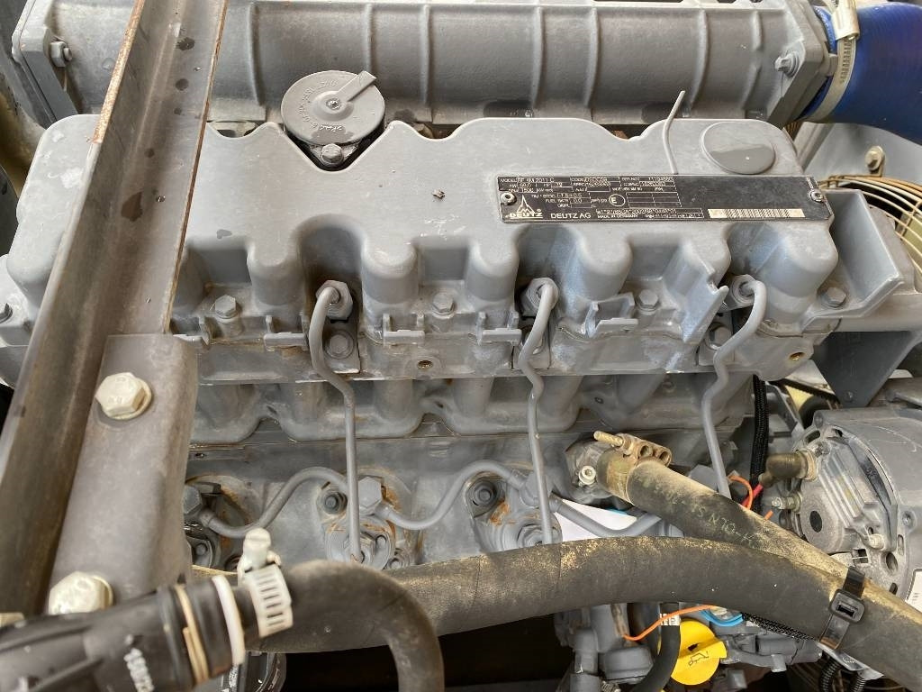 Generador industriale Atlas Copco QAX 60 - Carte Grise Françaises endommagé: foto 34 Generador industriale Atlas Copco QAX 60 - Carte Grise Françaises endommagé: foto 34