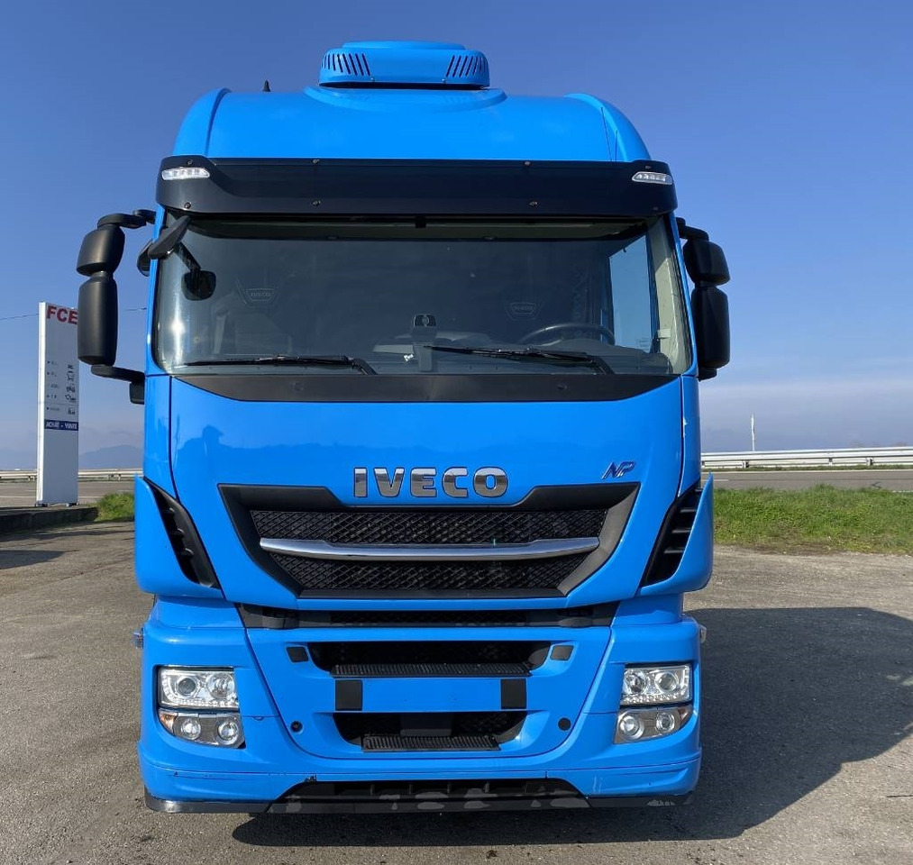 Iveco STRALIS 460NP LNG RETARDER - Camión chasis: foto 2 Iveco STRALIS 460NP LNG RETARDER - Camión chasis: foto 2