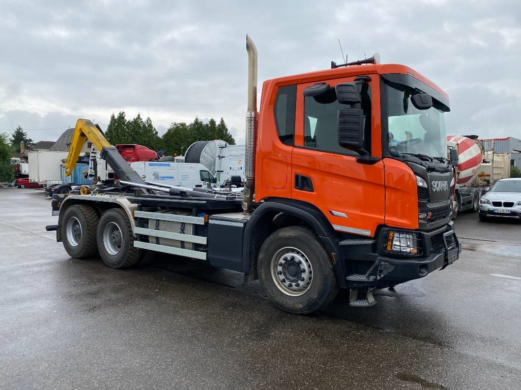 Scania P420 XT-3Pedales / PALFINGER PTH20SLD5 endommagé - Camión multibasculante: foto 5 Scania P420 XT-3Pedales / PALFINGER PTH20SLD5 endommagé - Camión multibasculante: foto 5
