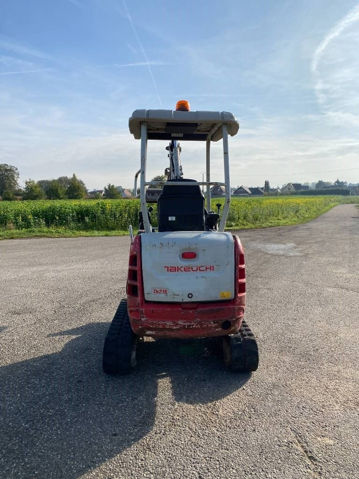 Takeuchi TB 216 /1er Main endommagée - Miniexcavadora: foto 5 Takeuchi TB 216 /1er Main endommagée - Miniexcavadora: foto 5