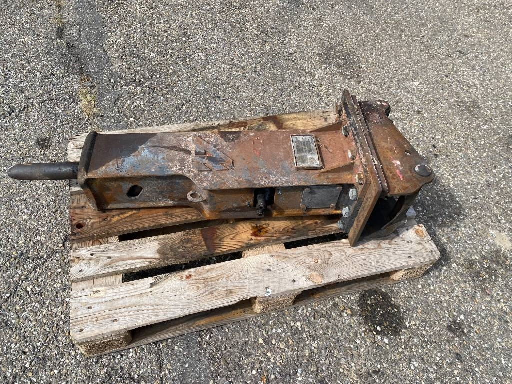 Takeuchi TB 250 + Brise roche et Godets endommagée - Miniexcavadora: foto 4 Takeuchi TB 250 + Brise roche et Godets endommagée - Miniexcavadora: foto 4