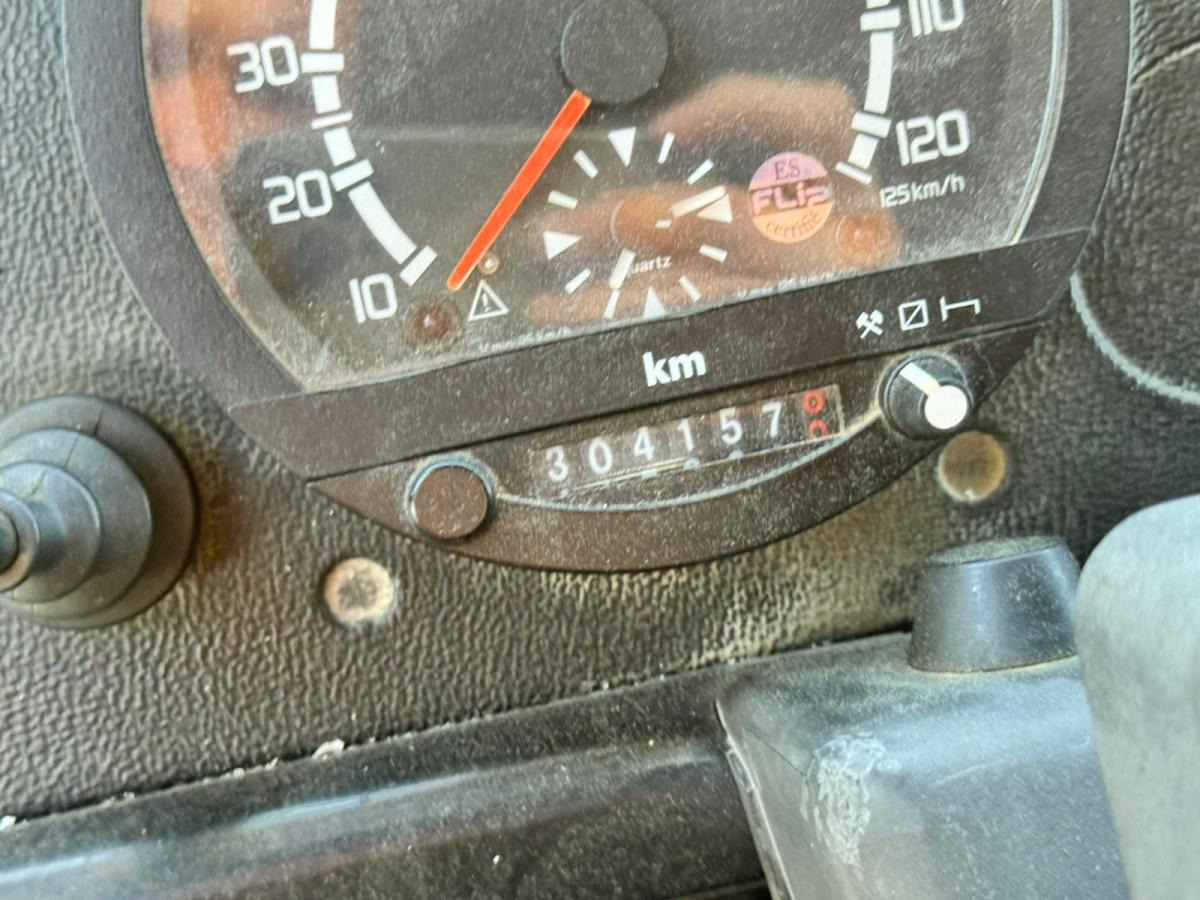 Renault S 170 4X4 - Camión volquete: foto 4 Renault S 170 4X4 - Camión volquete: foto 4