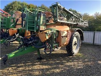 Amazone UX 4200 24m - Pulverizador arrastrado: foto 1 Amazone UX 4200 24m - Pulverizador arrastrado: foto 1