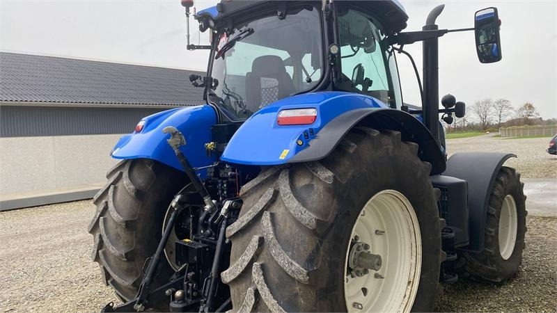 New Holland T7.270 AutoCommand T7.270 - Tractor: foto 3 New Holland T7.270 AutoCommand T7.270 - Tractor: foto 3