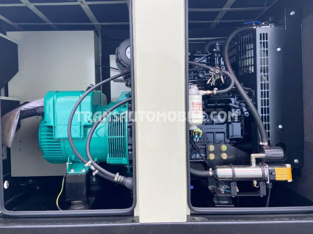 Perkins 15 kVA 1.5L DIESEL - EXPORT OUT EU - Generador industriale: foto 5 Perkins 15 kVA 1.5L DIESEL - EXPORT OUT EU - Generador industriale: foto 5