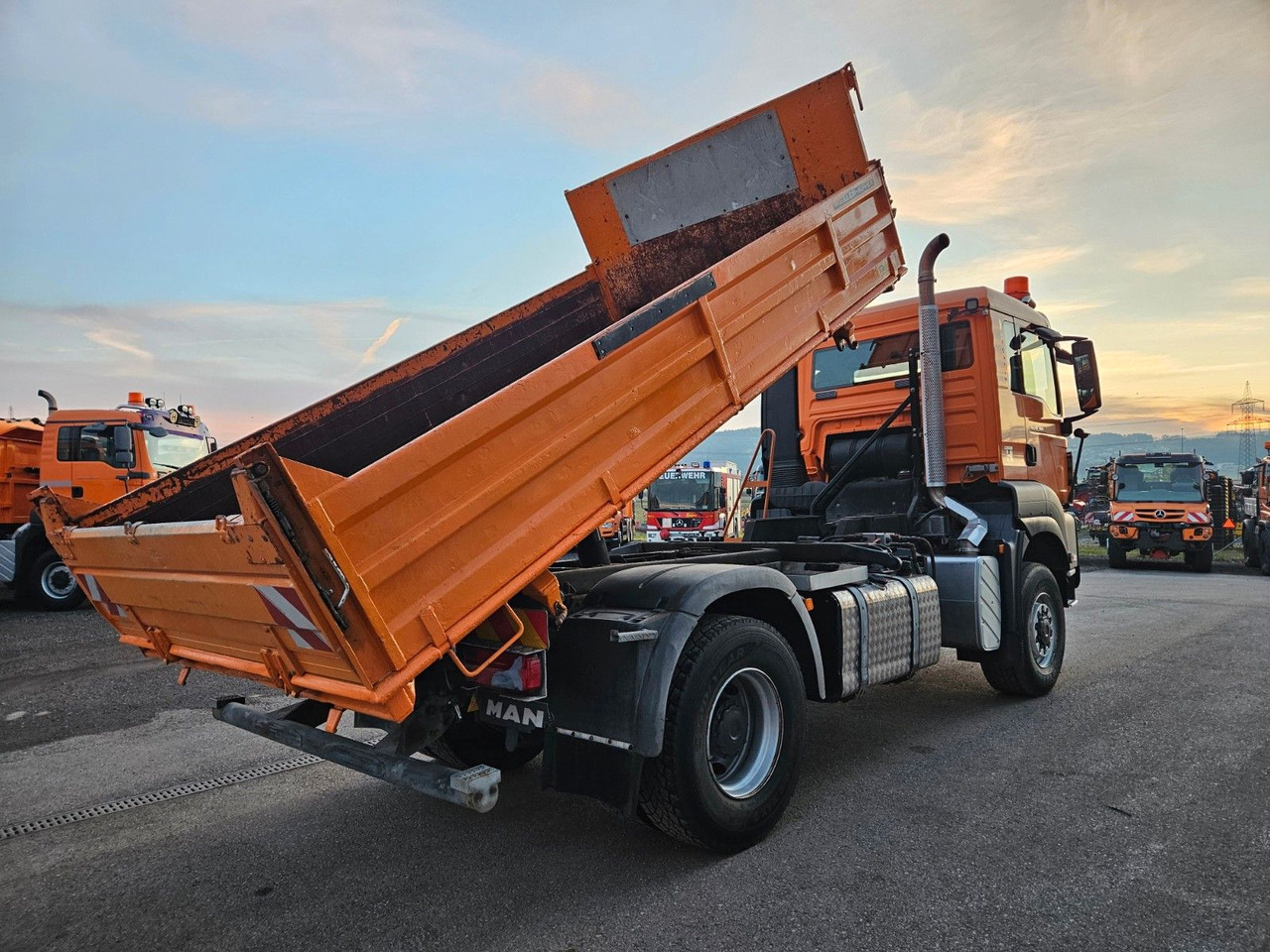 MAN TGS 18.360 4x4 BL Euro5 Meiller - Camión volquete: foto 5 MAN TGS 18.360 4x4 BL Euro5 Meiller - Camión volquete: foto 5