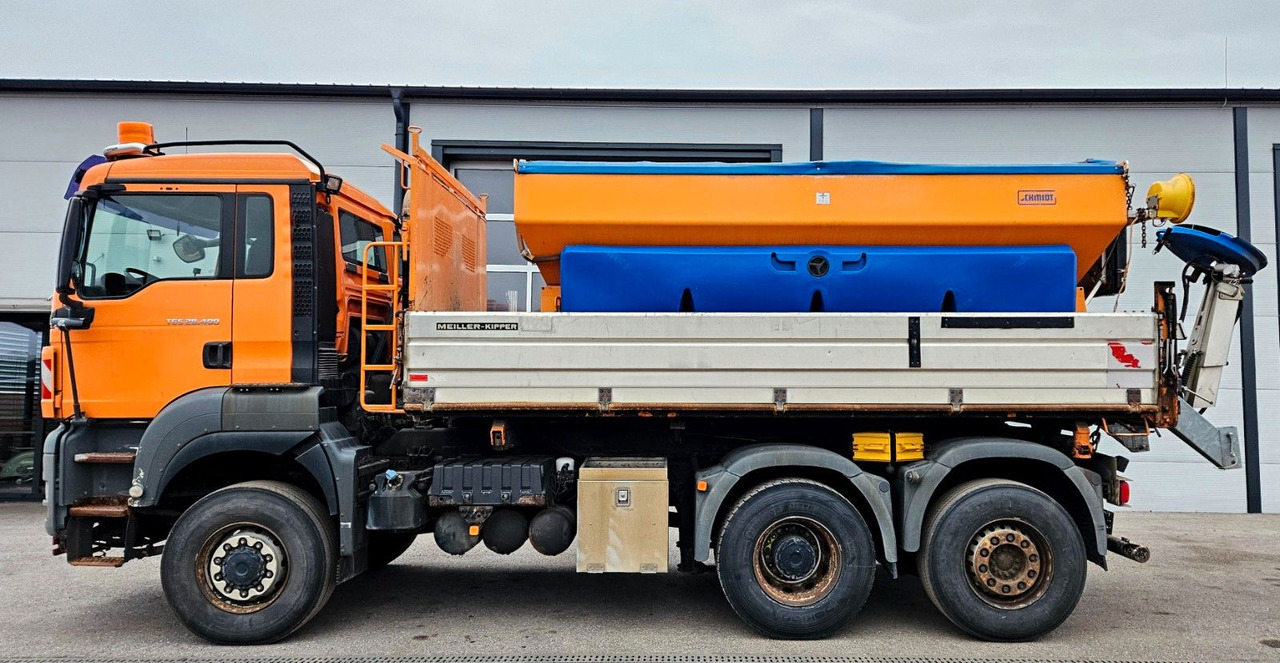 MAN TGS 28.400 6x4-4 BL Winterdienst Schmidt Euro5 - Camión volquete: foto 5 MAN TGS 28.400 6x4-4 BL Winterdienst Schmidt Euro5 - Camión volquete: foto 5