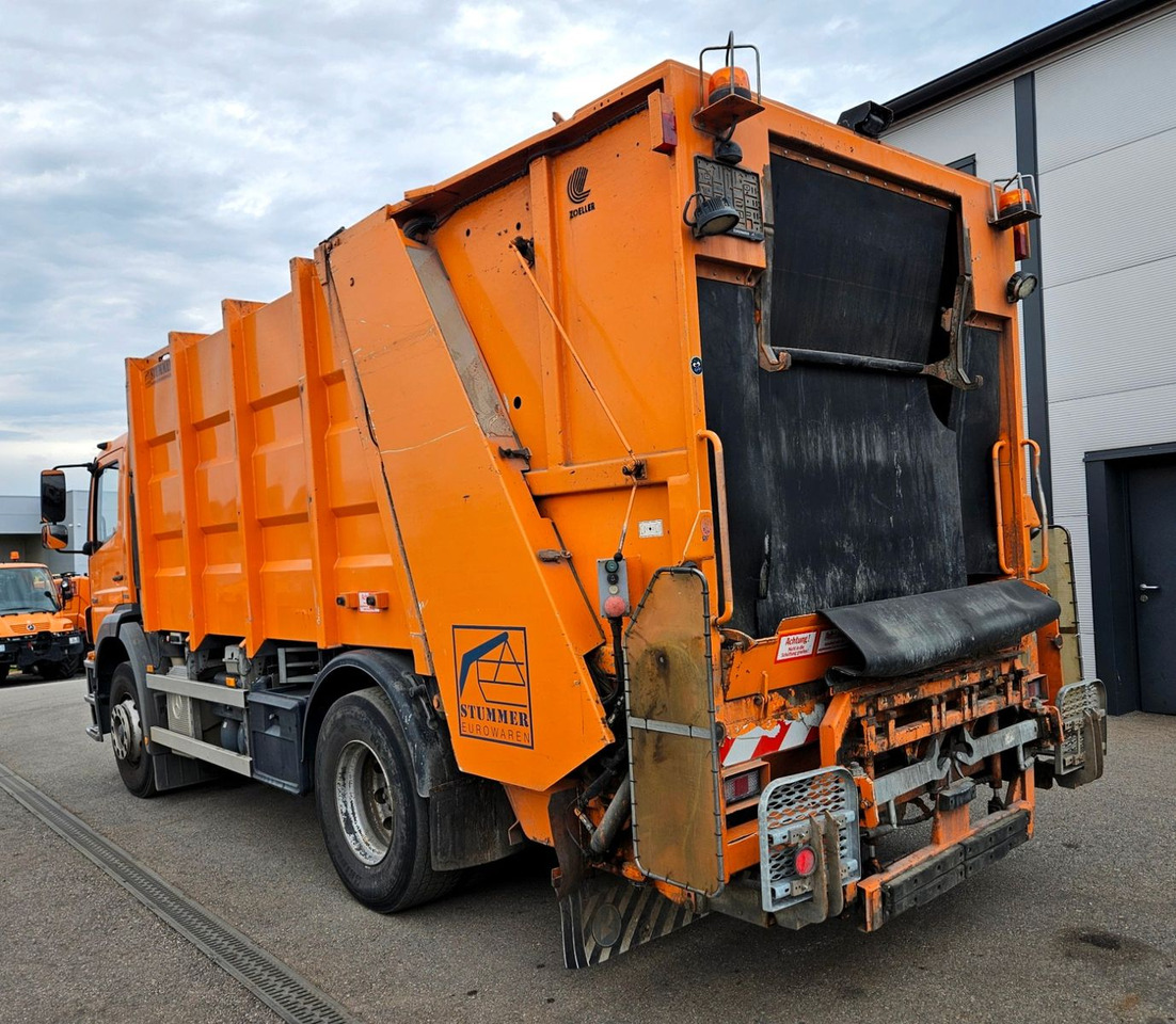Mercedes-Benz AXOR 1824 ZOELLER Stummer Medium Variopress - Camión de basura: foto 3 Mercedes-Benz AXOR 1824 ZOELLER Stummer Medium Variopress - Camión de basura: foto 3