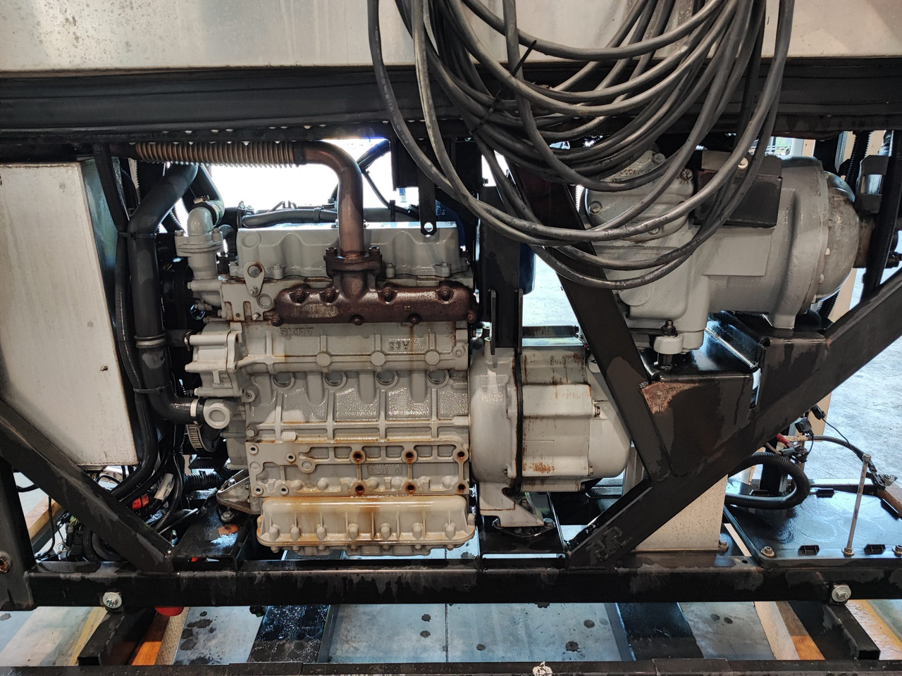 Motore Frigo Carrier Vector 1550 - Refrigerador: foto 3 Motore Frigo Carrier Vector 1550 - Refrigerador: foto 3