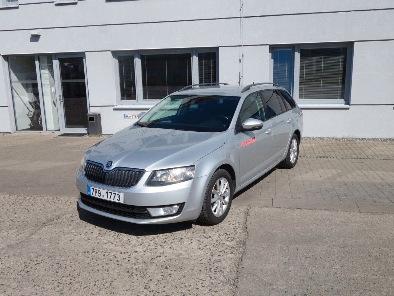Škoda Octavia Combi Ambition 1,6 TDI, DSG, Navi, Clima - Coche familiar: foto 1 Škoda Octavia Combi Ambition 1,6 TDI, DSG, Navi, Clima - Coche familiar: foto 1