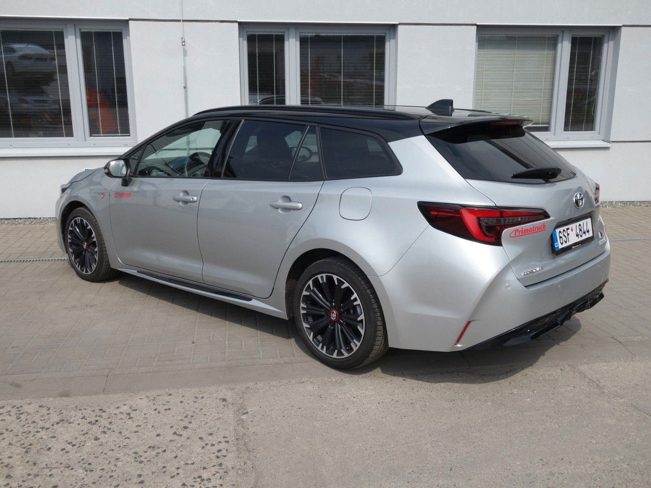 Toyota Corolla Touring 2,0 Hybrid GR Sport - Coche familiar: foto 5 Toyota Corolla Touring 2,0 Hybrid GR Sport - Coche familiar: foto 5