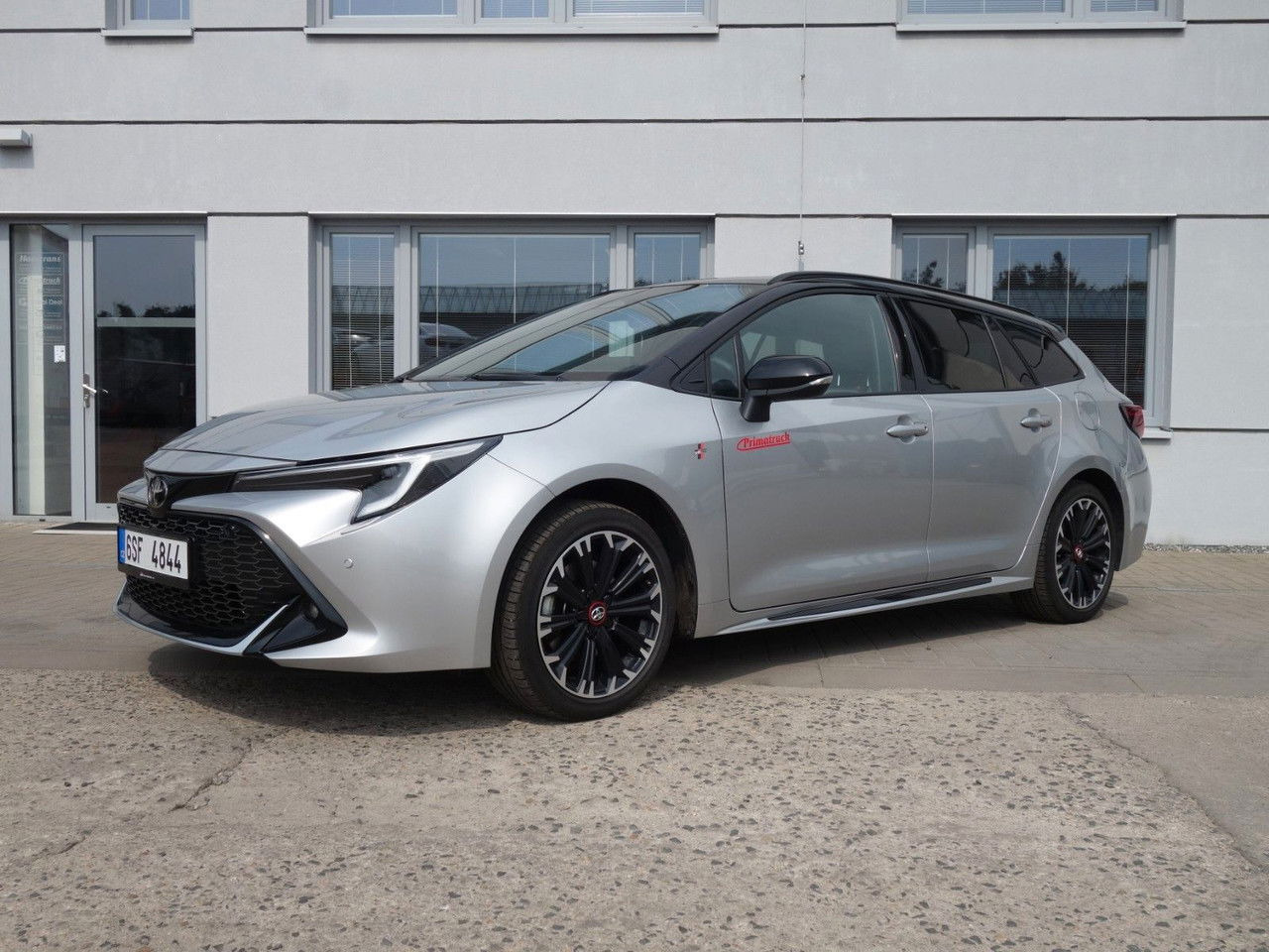 Toyota Corolla Touring 2,0 Hybrid GR Sport - Coche familiar: foto 1 Toyota Corolla Touring 2,0 Hybrid GR Sport - Coche familiar: foto 1
