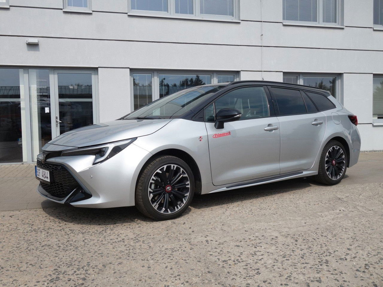 Toyota Corolla Touring 2,0 Hybrid GR Sport - Coche familiar: foto 2 Toyota Corolla Touring 2,0 Hybrid GR Sport - Coche familiar: foto 2
