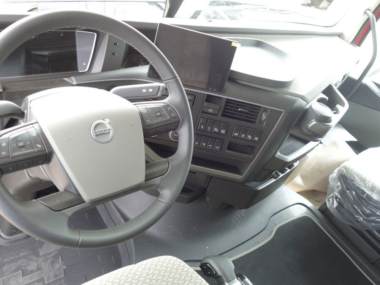 Camión portavehículos Volvo FH 13 XL 460 TC Neue fur Kassbohrer: foto 13