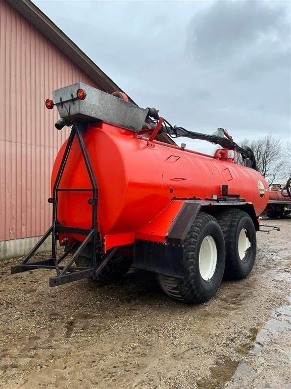 Kimadan 20000 l - Cuba de purín: foto 3 Kimadan 20000 l - Cuba de purín: foto 3