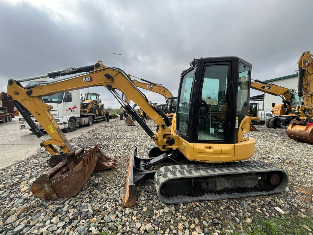 CAT 305.5E2CR - Excavadora de cadenas: foto 4 CAT 305.5E2CR - Excavadora de cadenas: foto 4