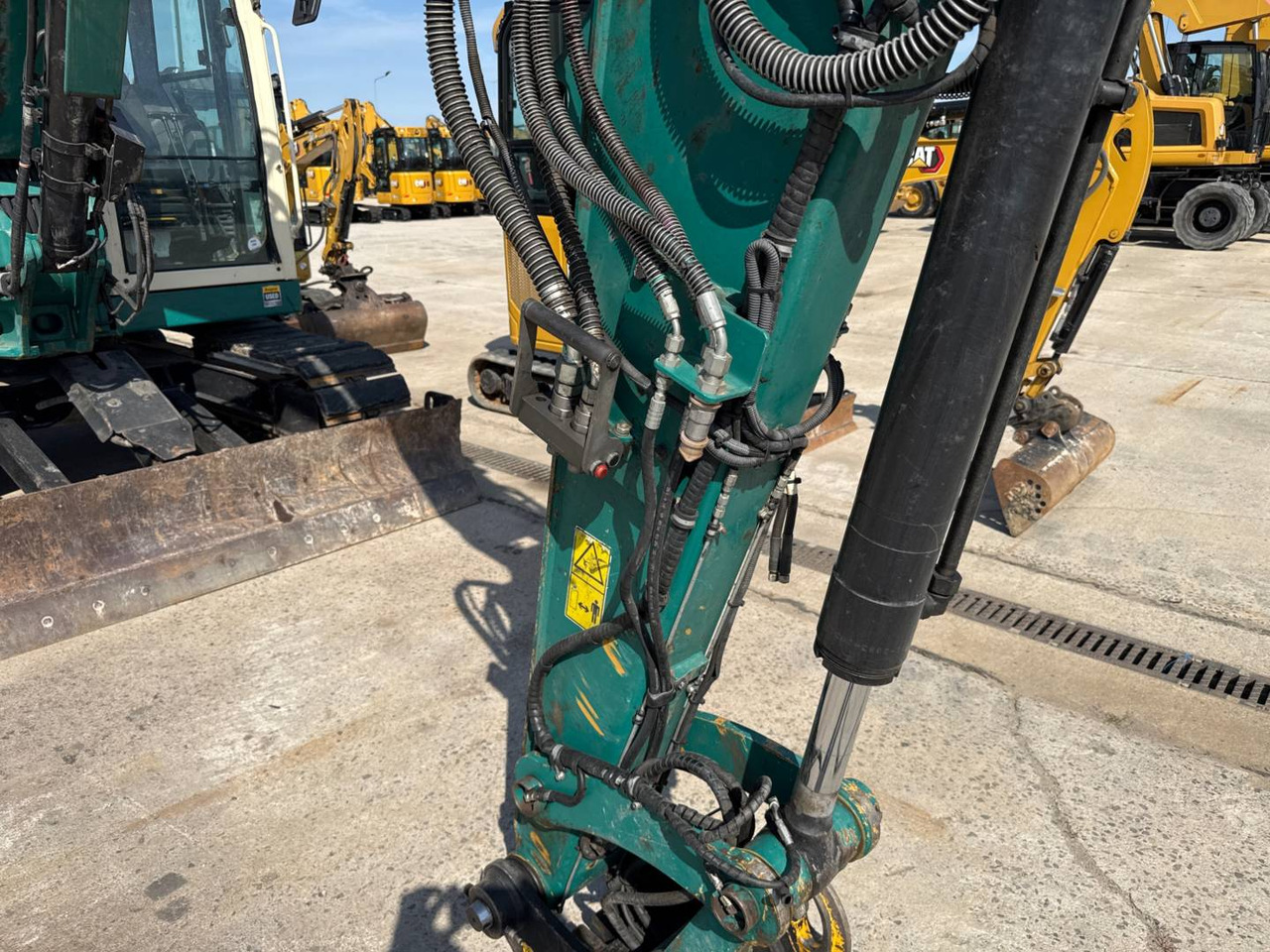 Excavadora de cadenas CAT 308CR: foto 12 Excavadora de cadenas CAT 308CR: foto 12