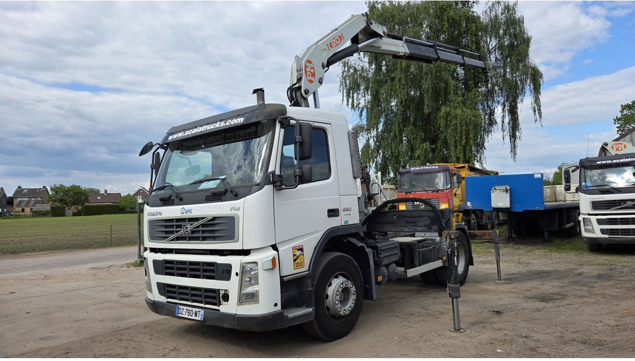 VOLVO FM 360 4X2 EURO 3 TRACTOR UNIT CRANE PM 20T MANUAL GEARBOX - Cabeza tractora: foto 1 VOLVO FM 360 4X2 EURO 3 TRACTOR UNIT CRANE PM 20T MANUAL GEARBOX - Cabeza tractora: foto 1