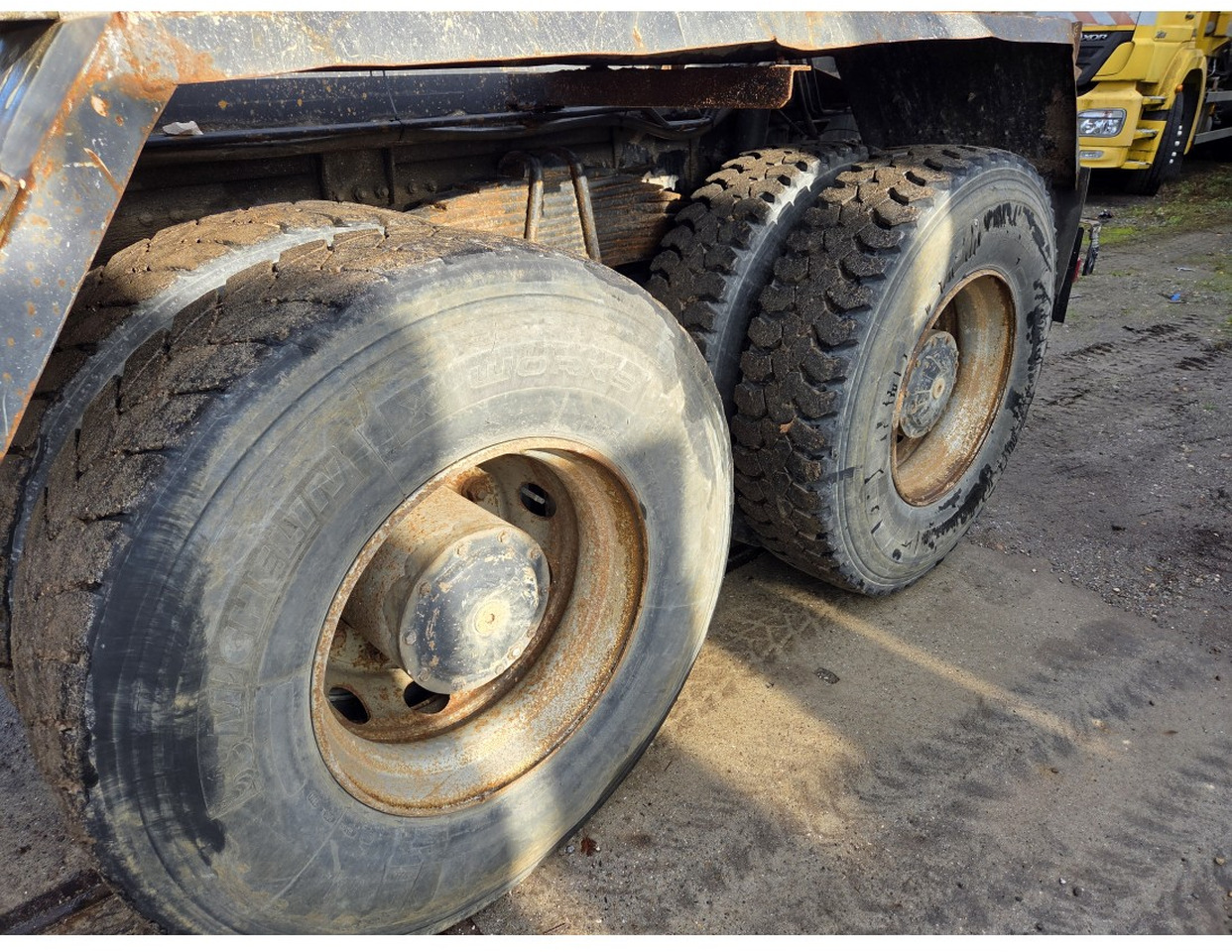 MAN FE 360 6X4 HOOKLIFT 6 CYL MANUAL GEARBOX - Camión multibasculante: foto 5 MAN FE 360 6X4 HOOKLIFT 6 CYL MANUAL GEARBOX - Camión multibasculante: foto 5