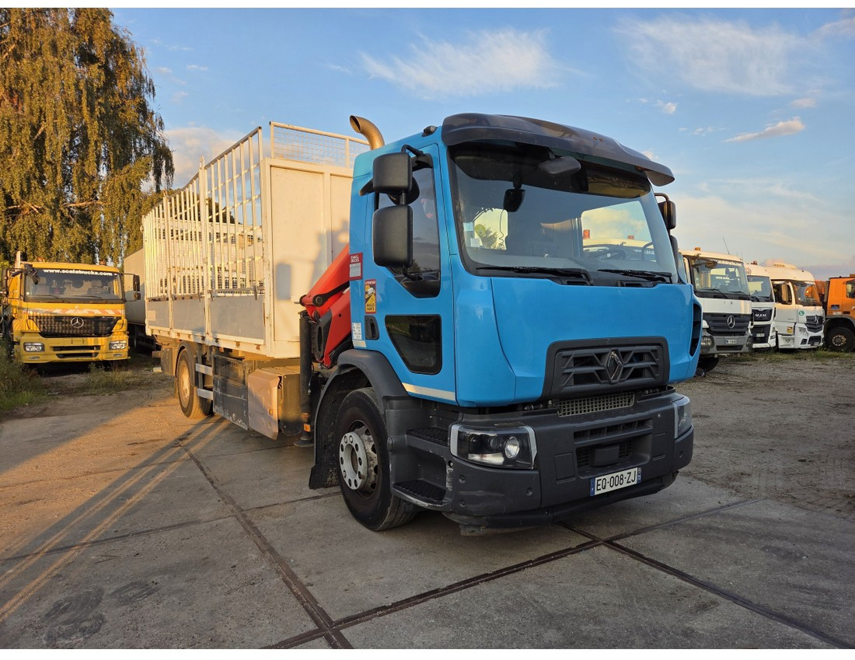 Renault C 280 4X2 Palfinger PK12002 EH Kran Crane Remote Control Automat flatbed truck - Camión caja abierta, Camión grúa: foto 5 Renault C 280 4X2 Palfinger PK12002 EH Kran Crane Remote Control Automat flatbed truck - Camión caja abierta, Camión grúa: foto 5