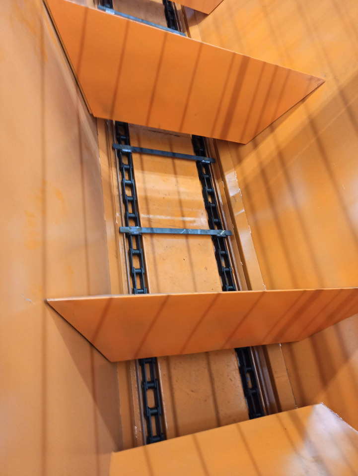 TICAB Sand and Salt Spreader,6/9mᵌ,9/12t of sand,Manufaсturer - Vehículo municipal: foto 4 TICAB Sand and Salt Spreader,6/9mᵌ,9/12t of sand,Manufaсturer - Vehículo municipal: foto 4