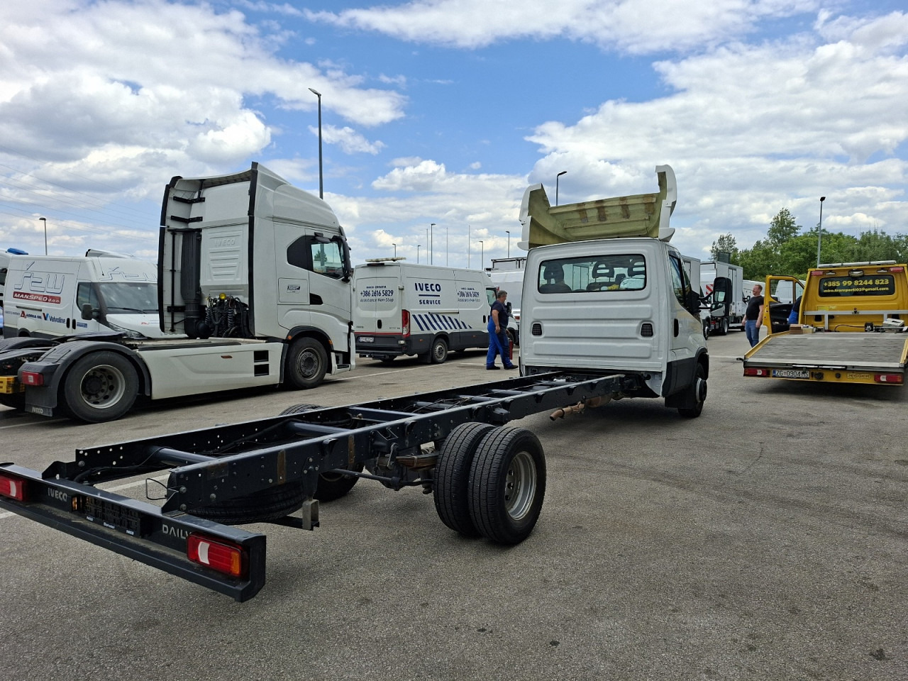 IVECO Daily 70C18H - Camión chasis: foto 4 IVECO Daily 70C18H - Camión chasis: foto 4