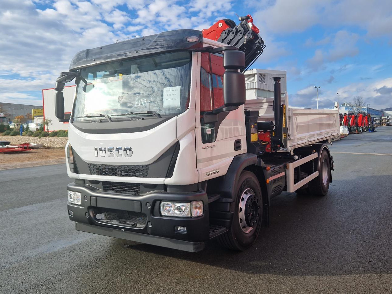 IVECO Eurocargo ML180E32 - Camión volquete: foto 1 IVECO Eurocargo ML180E32 - Camión volquete: foto 1