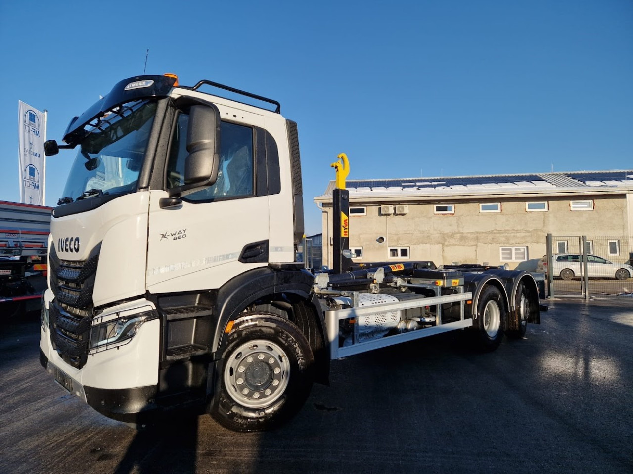 IVECO X-Way AD280X46Y/PS HR ON+ - Camión multibasculante: foto 1 IVECO X-Way AD280X46Y/PS HR ON+ - Camión multibasculante: foto 1