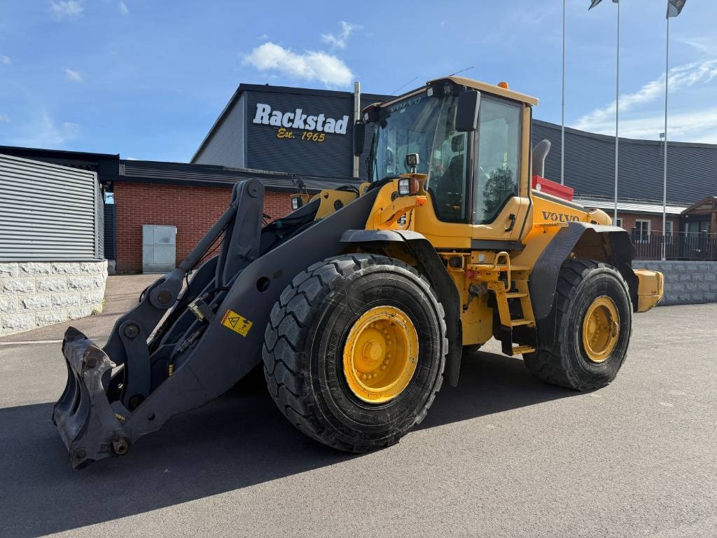 Volvo L 120 F - Cargadora de ruedas: foto 1 Volvo L 120 F - Cargadora de ruedas: foto 1