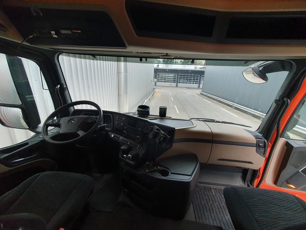 Mercedes-Benz Actros 3358 6x4, E6, 120ton, Retarder - Cabeza tractora: foto 5 Mercedes-Benz Actros 3358 6x4, E6, 120ton, Retarder - Cabeza tractora: foto 5