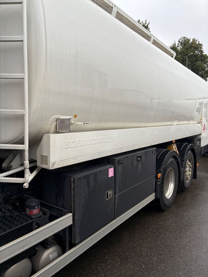 Renault T460 6x2, E6, ADR, Diesel/Benzin, Schwarzmueller - Camión cisterna: foto 4 Renault T460 6x2, E6, ADR, Diesel/Benzin, Schwarzmueller - Camión cisterna: foto 4