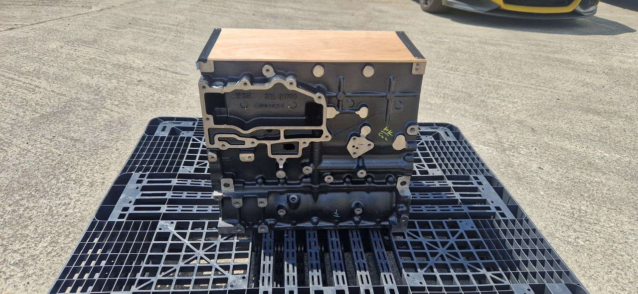 JCB 320/01606 Genuine block bedplate assembly T2 - Motor para Maquinaria de construcción: foto 5 JCB 320/01606 Genuine block bedplate assembly T2 - Motor para Maquinaria de construcción: foto 5